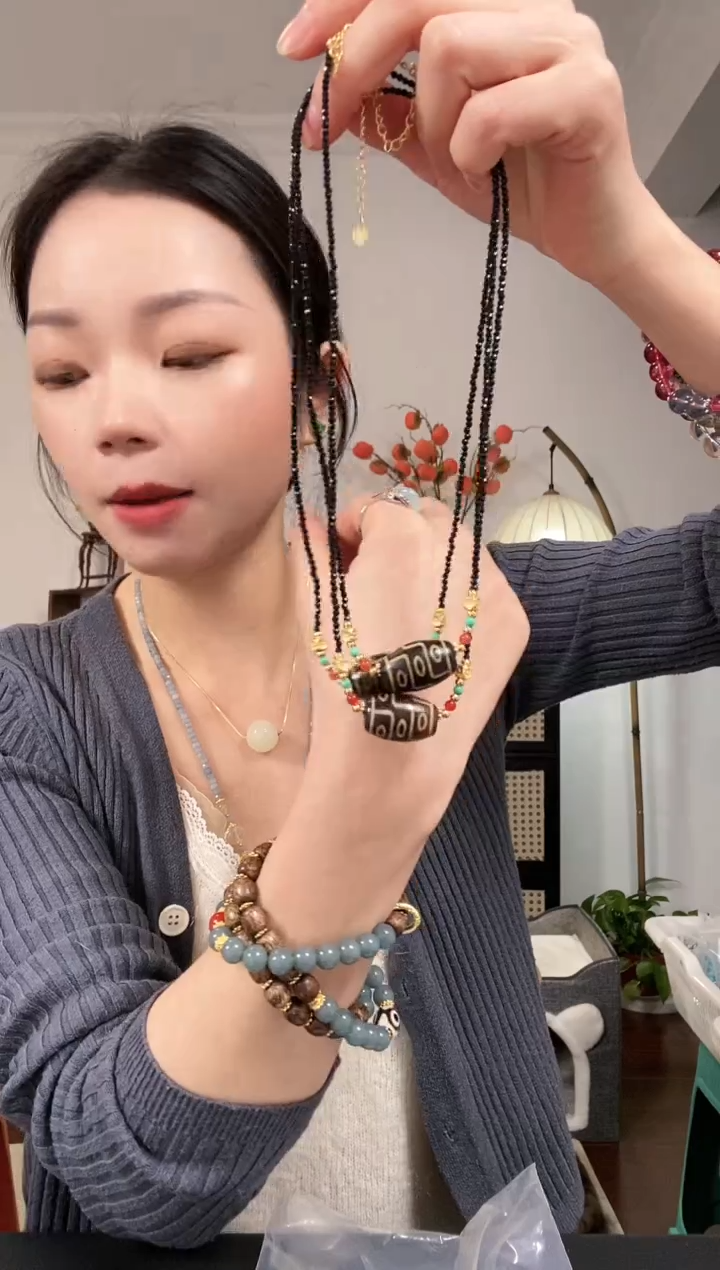 【闪购商品】琥珀颈饰未镶嵌A35AAAAA