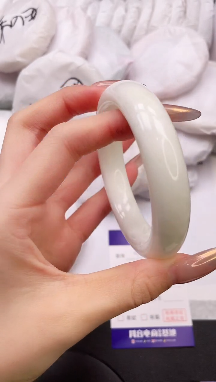 【闪购商品】和田玉手镯未镶嵌4K481-58