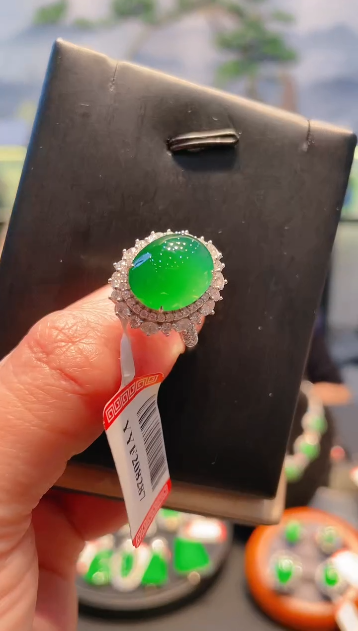 翡翠18K金镶嵌颈饰天然A货翡翠A91