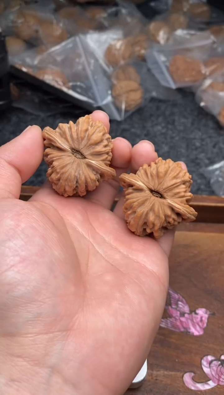 【闪购商品】文玩核桃把件G117号43尺四座楼