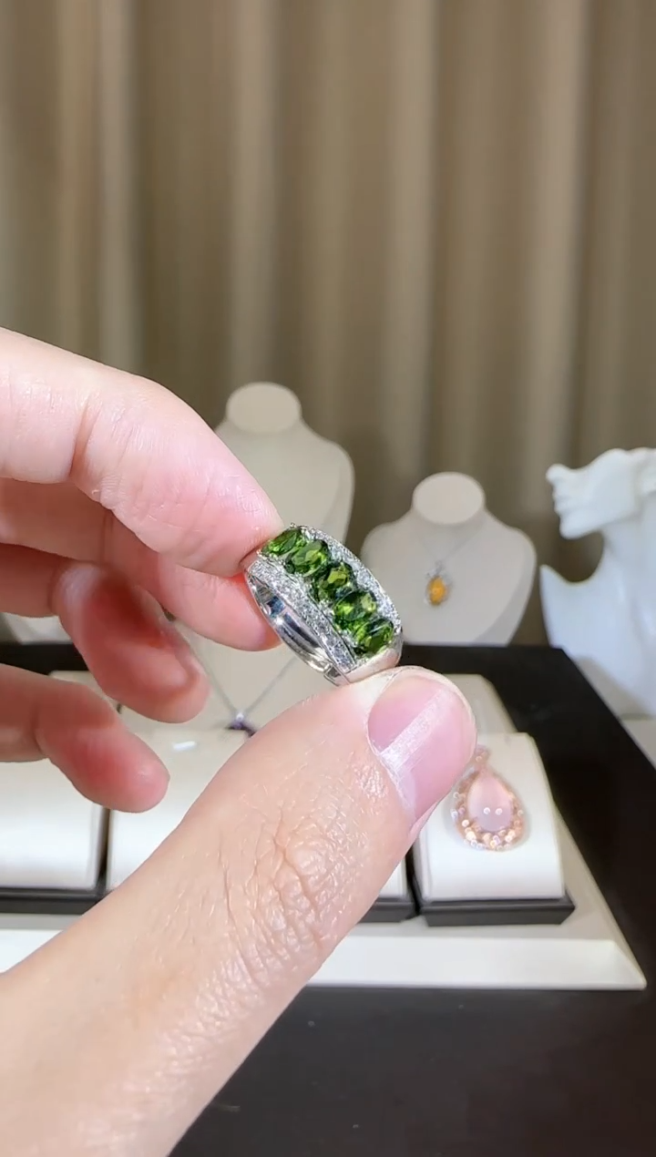 【闪购商品】透辉石排戒银S925镶嵌设计款