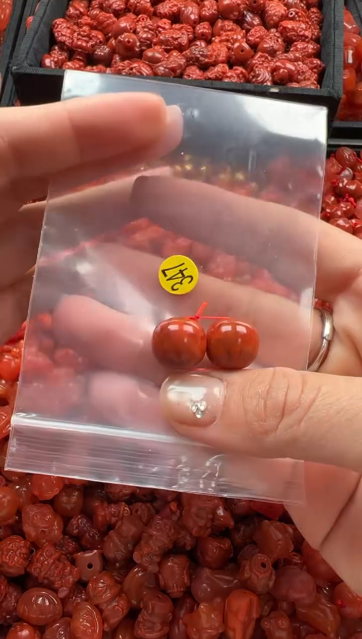 【闪购商品】南红玛瑙颈饰未镶嵌1