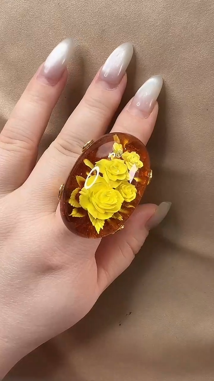 琥珀颈饰未镶嵌戒指