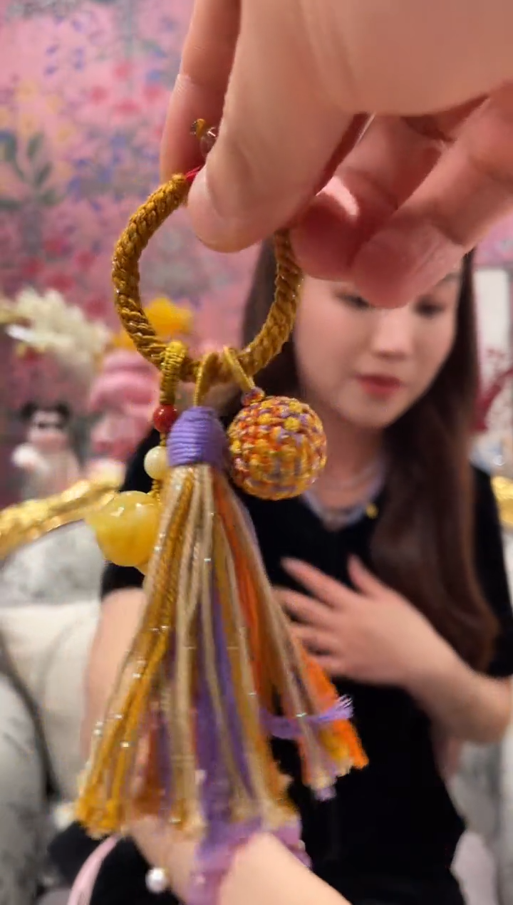 【闪购商品】蜜蜡裸石未镶嵌车挂