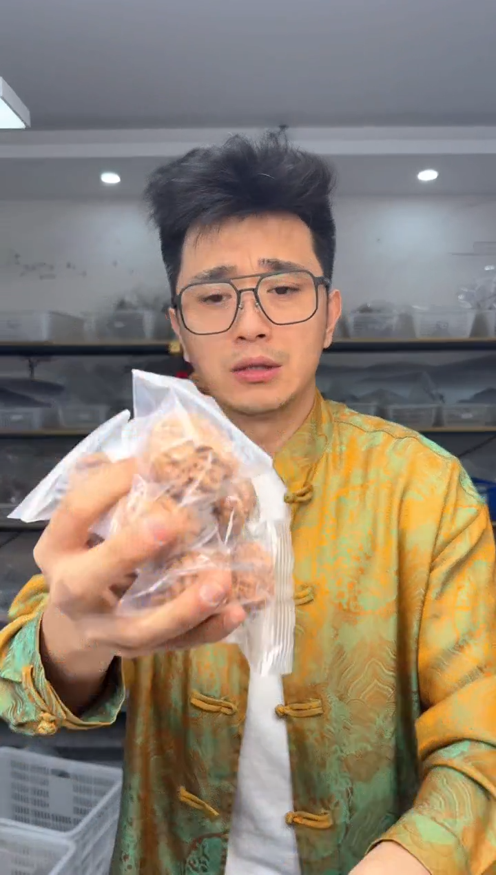 【闪购商品】文玩核桃把件40将军膀