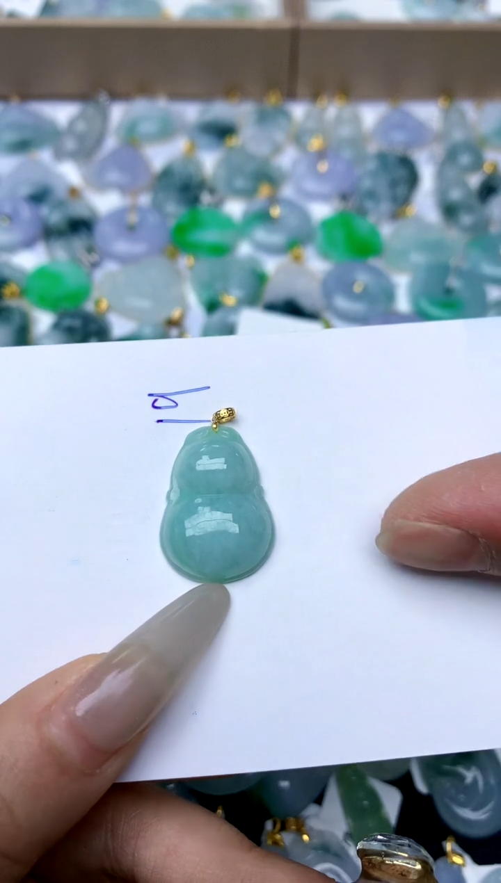 【闪购商品】翡翠颈饰未镶嵌天然A货翡翠