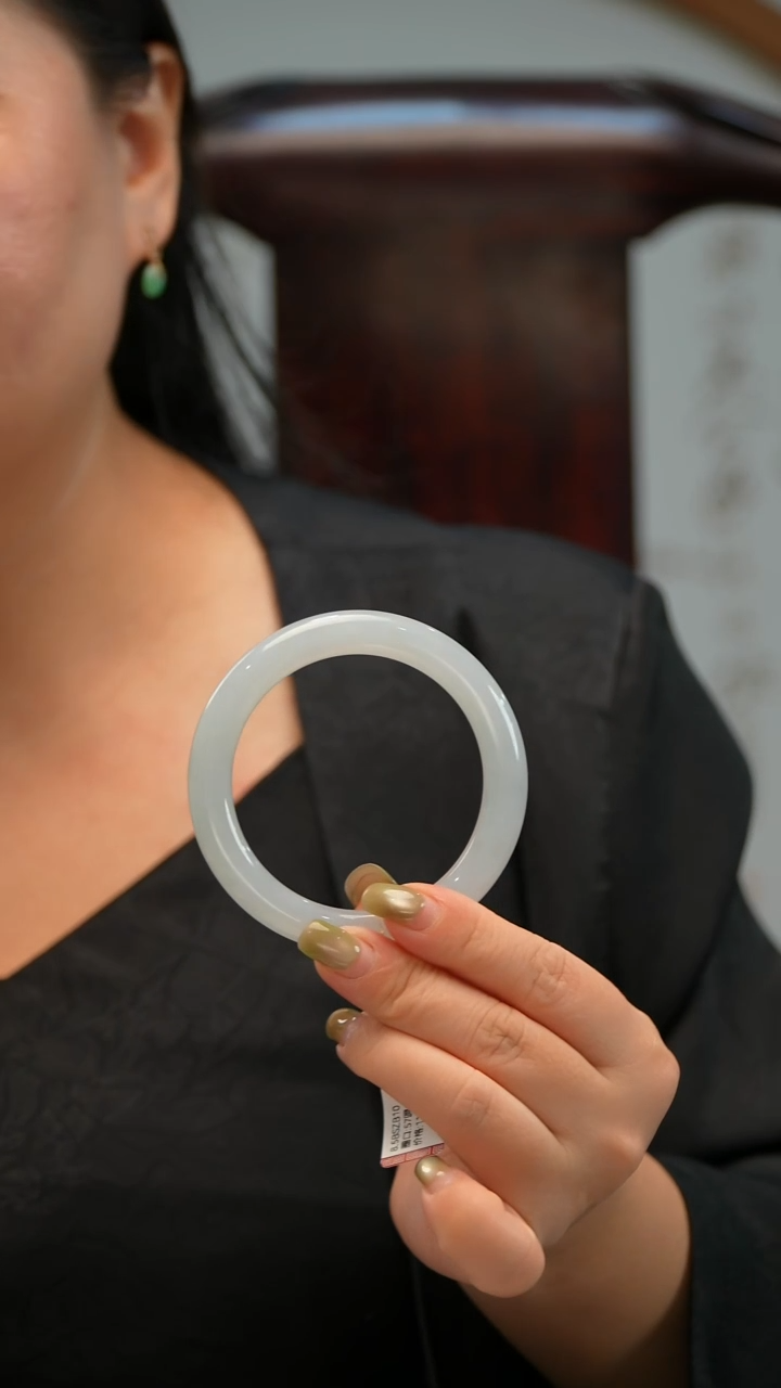 翡翠手镯（圆镯）未镶嵌23号