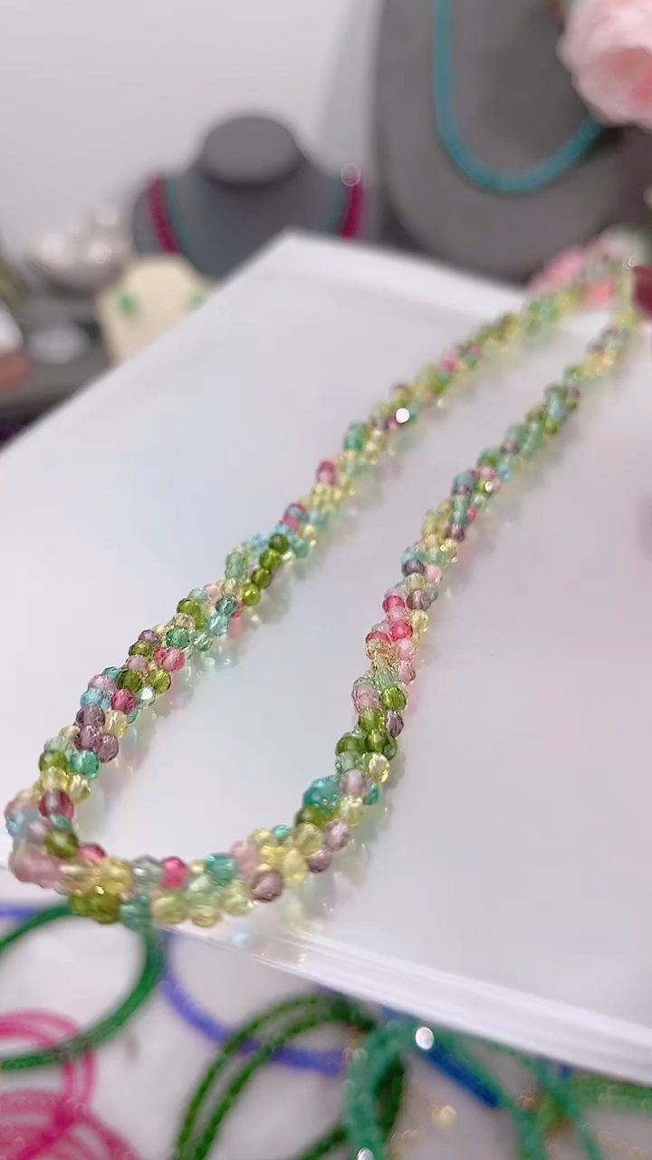 颈饰银S925镶嵌尖晶石彩麻花39.9