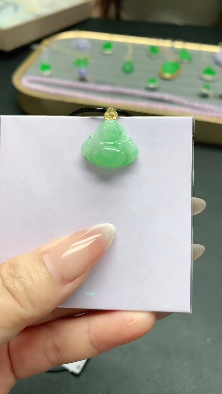 【闪购商品】翡翠18K金镶嵌颈饰证书 礼盒