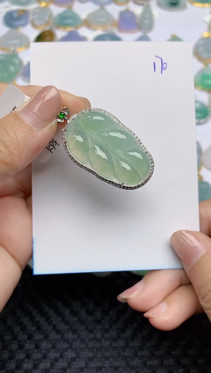 【闪购商品】翡翠颈饰18K金镶嵌天然A货翡翠 170
