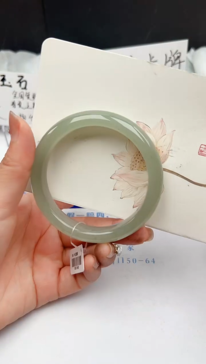 【闪购商品】石英质玉手镯未镶嵌154-DB57