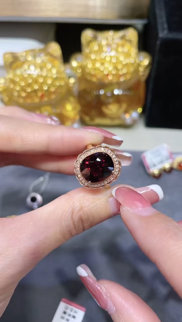 【闪购商品】碧玺戒指18K金镶嵌·