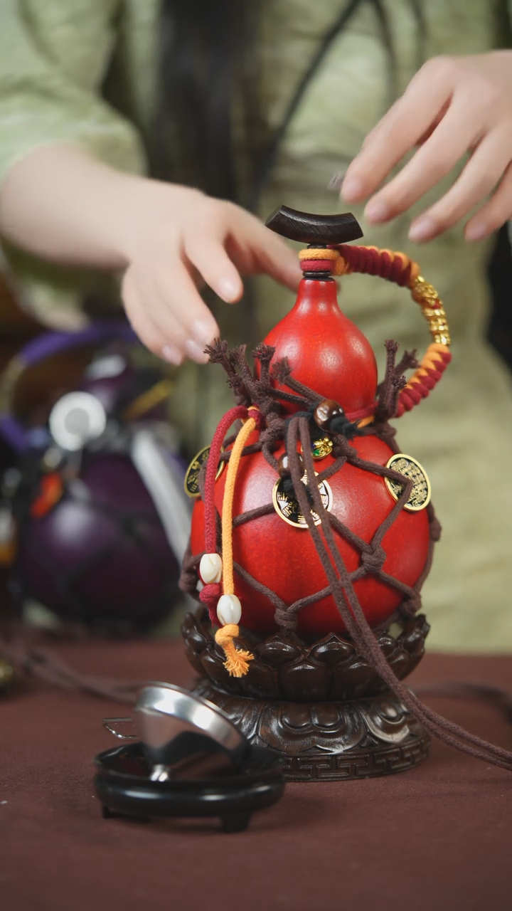 【闪购商品】212号450ml左右的非遗漆器酒葫芦