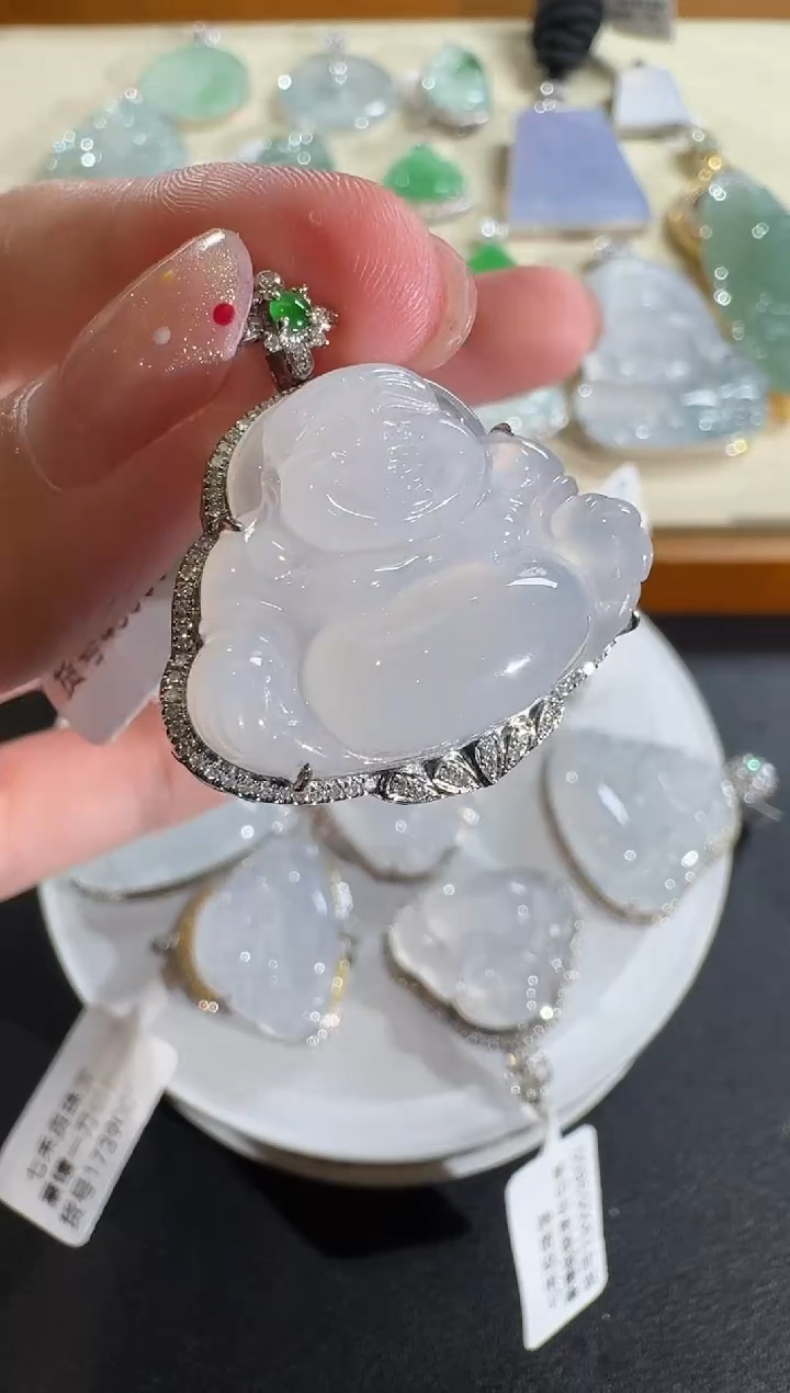 【闪购商品】翡翠吊坠(不含链)18K金镶嵌【源头工厂】钻石镶嵌