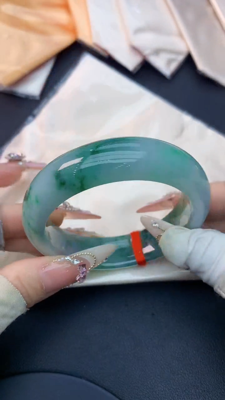 未镶嵌手镯翡翠0735689427