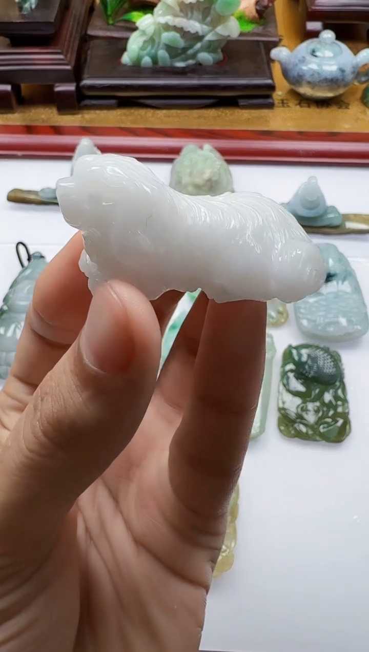 吊坠(不含链)未镶嵌翡翠1