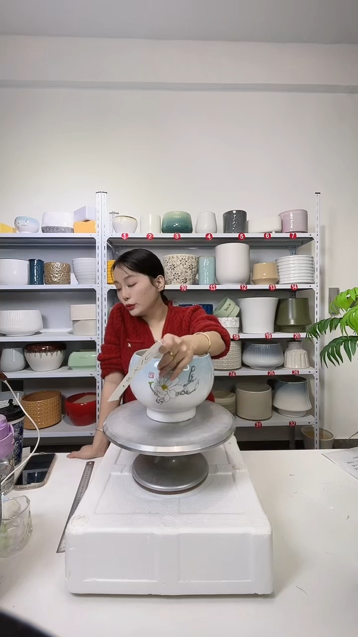 【闪购商品】陶瓷球形蓝玉兰中号18*15