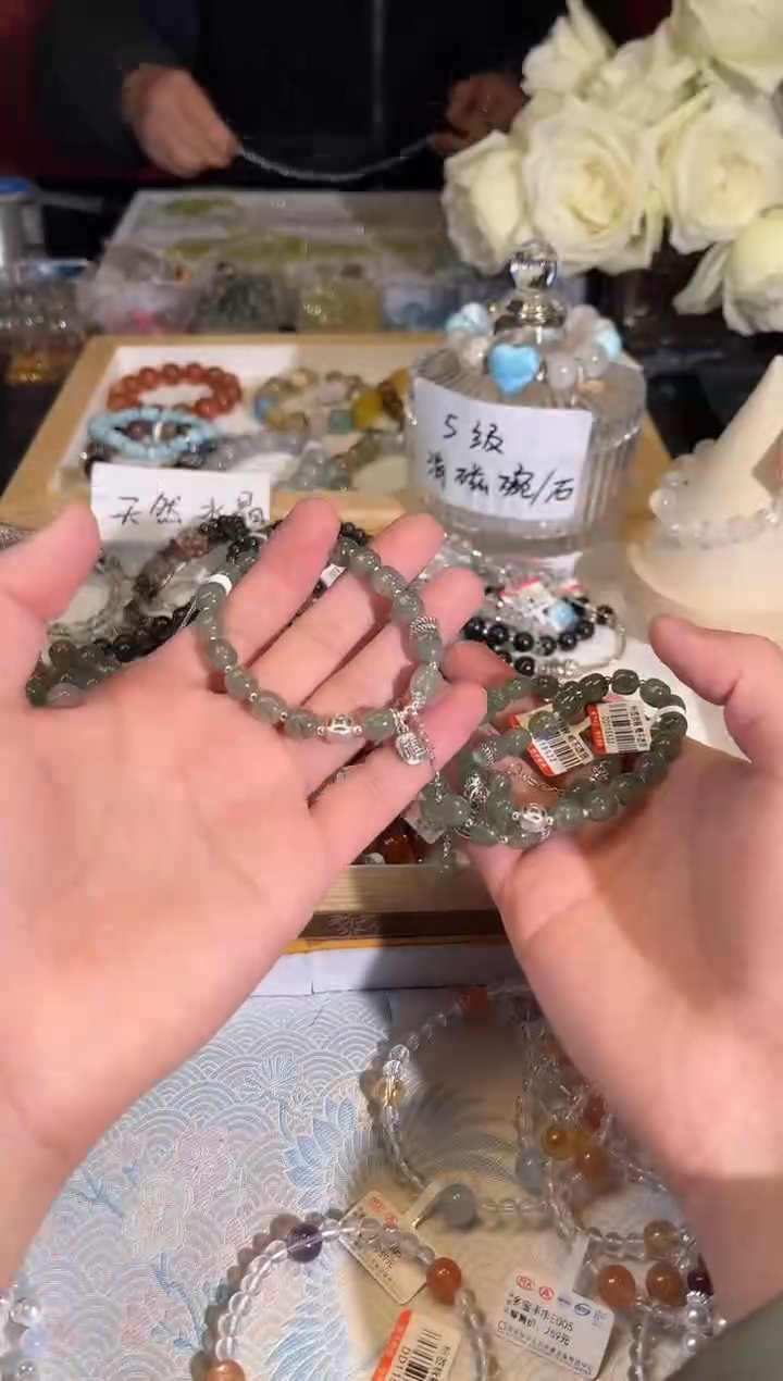 【闪购商品】水晶手链银S925镶嵌E001