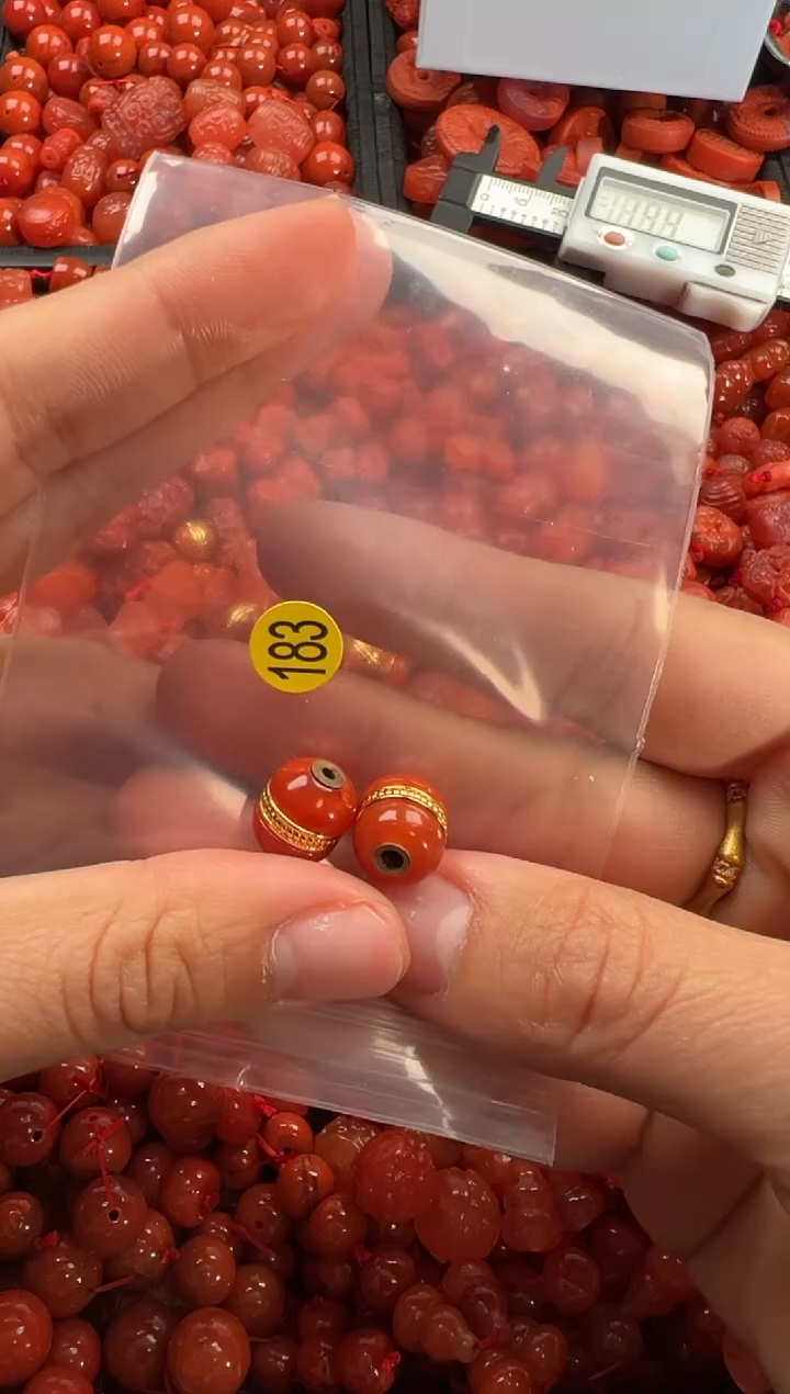 【闪购商品】南红玛瑙颈饰未镶嵌1