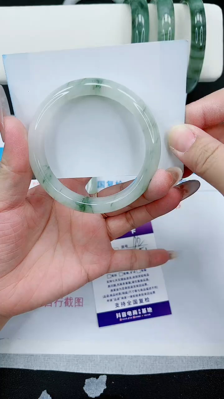 【闪购商品】石英质玉手镯未镶嵌192号/56-57圈