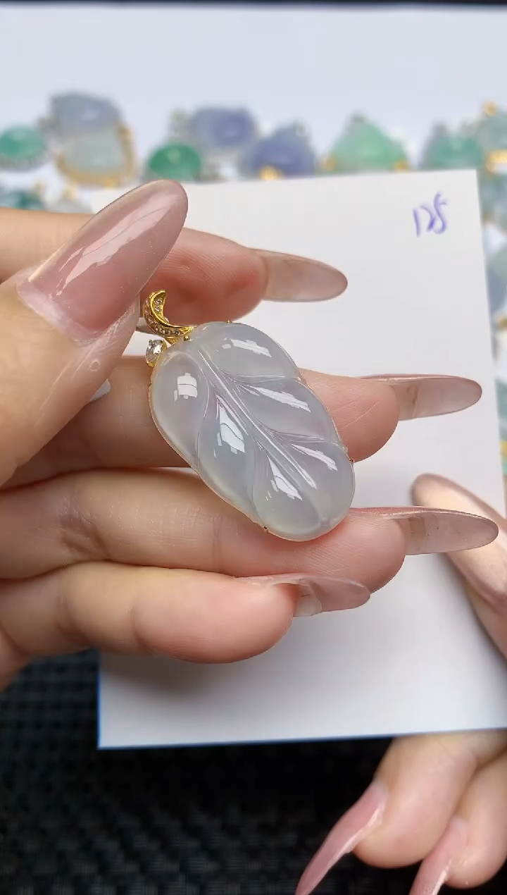 【闪购商品】翡翠颈饰18K金镶嵌天然A货翡翠 125