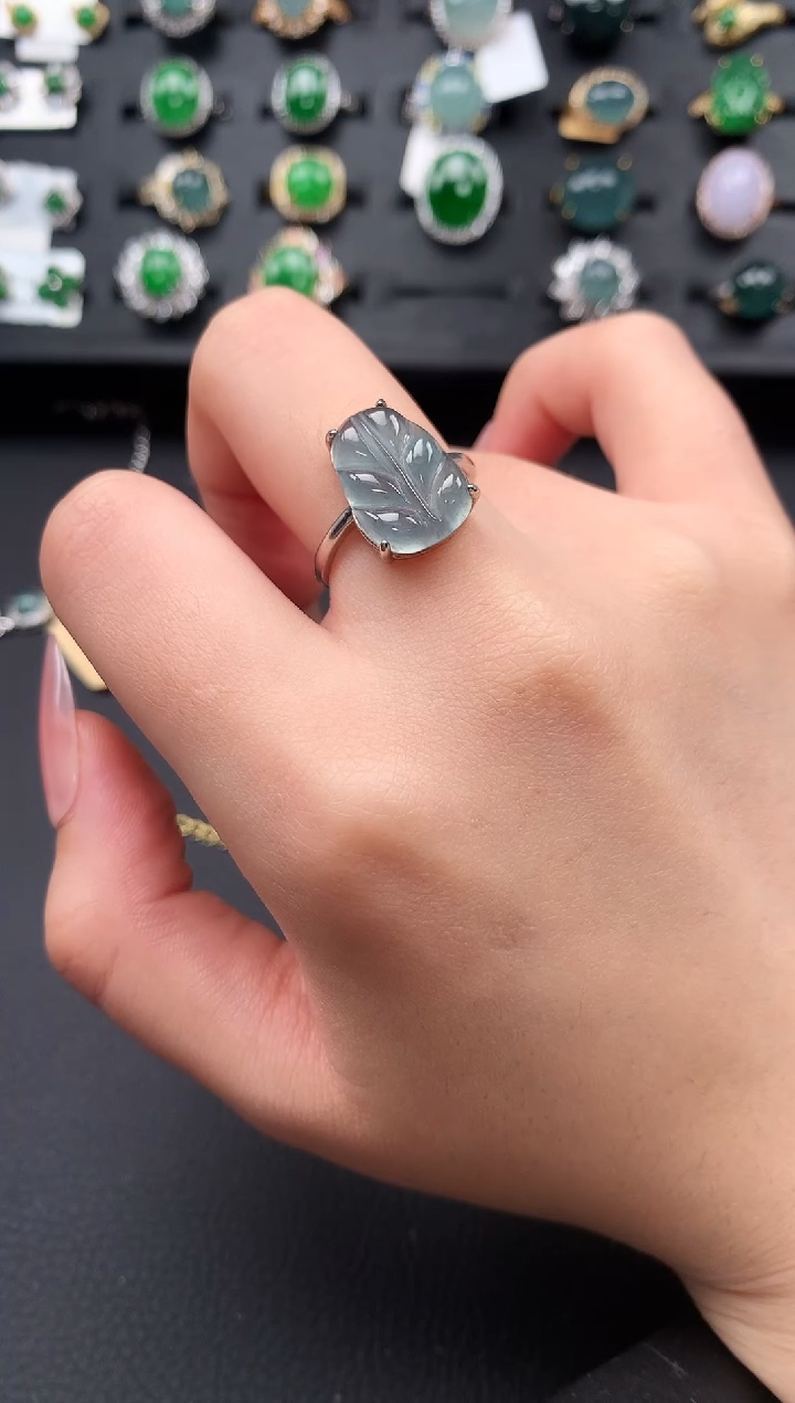 【闪购商品】翡翠戒指银S925镶嵌52141