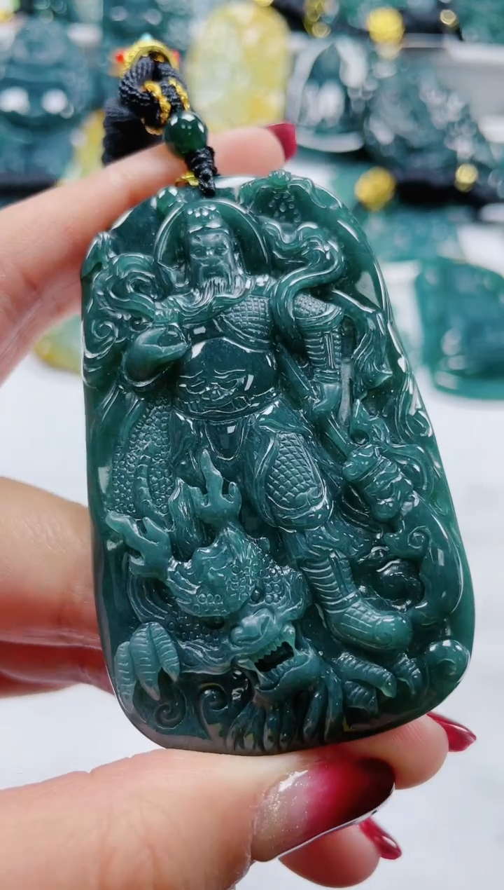 【闪购商品】翡翠颈饰未镶嵌           