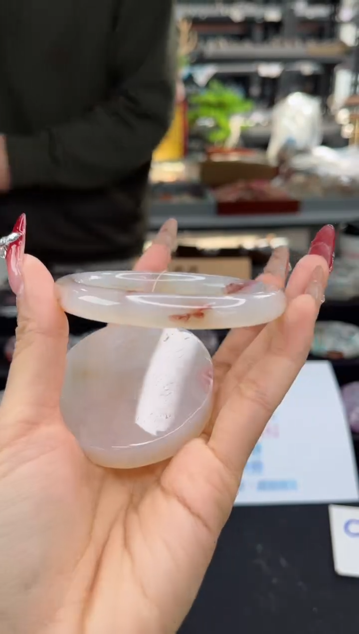 【闪购商品】石英质玉手镯未镶嵌61圈口（不退不换）1931023