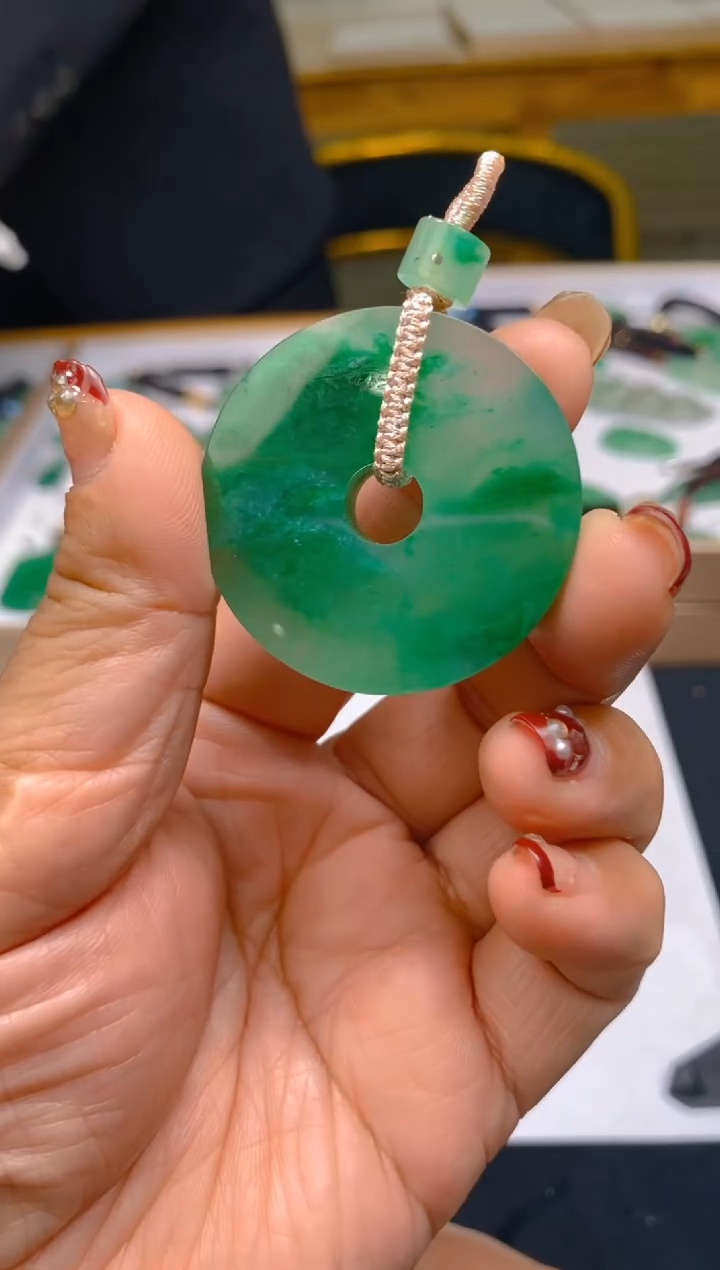 【闪购商品】石英质玉颈饰未镶嵌冰美人非洲翠005