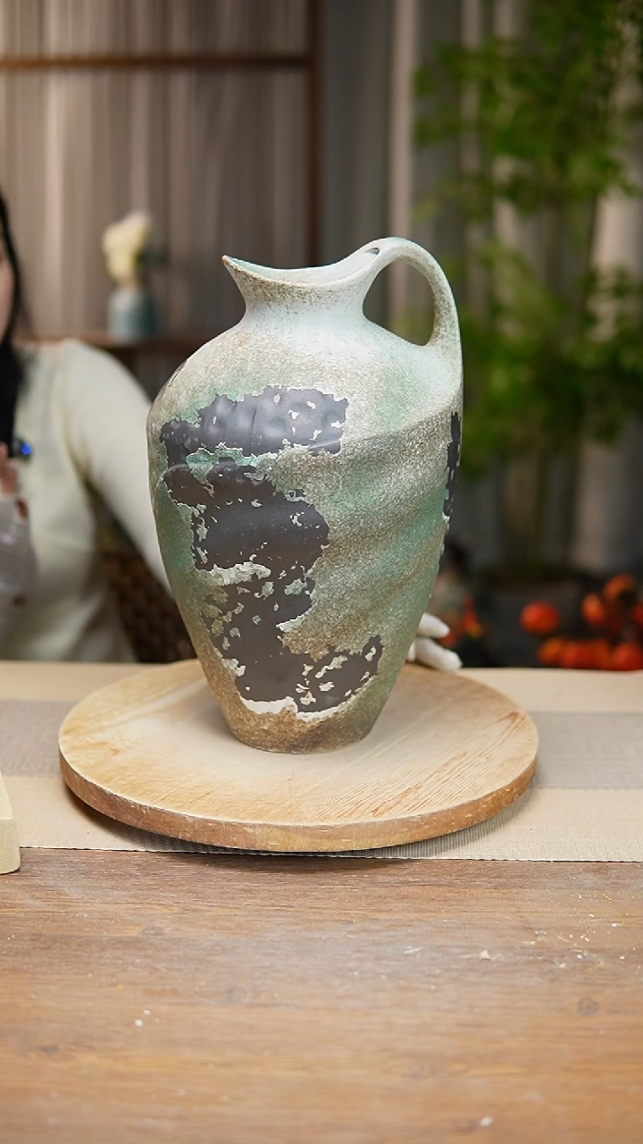 【闪购商品】陶瓷   花器诧寂复古绿奶壶