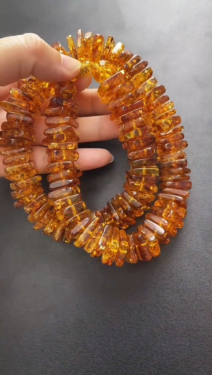 裸石琥珀未镶嵌项链