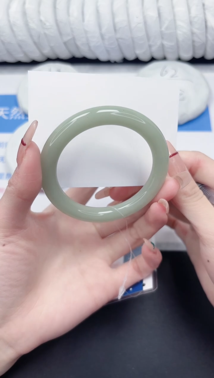 未镶嵌手镯石英质玉20-55.5DY