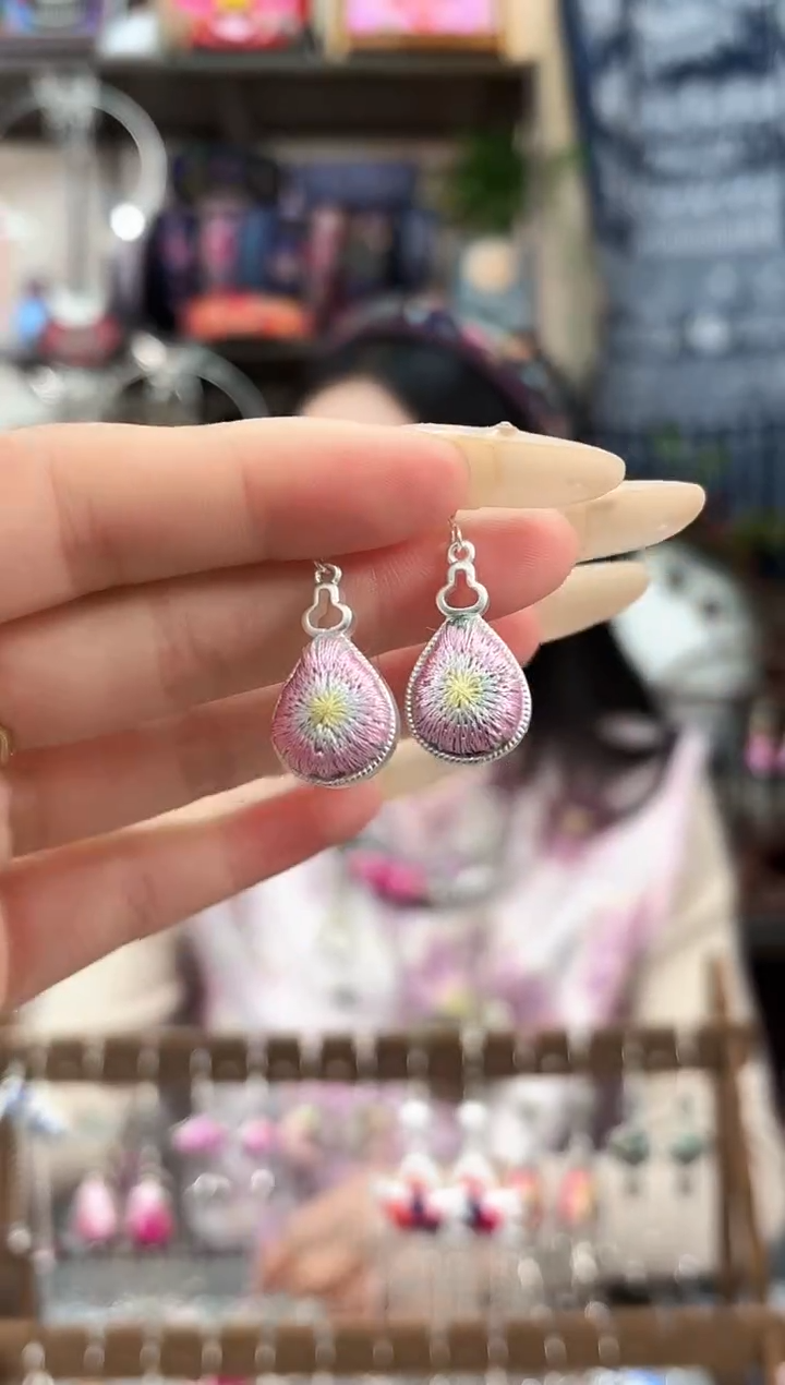 织绣民族风非遗老绣苗银饰品135