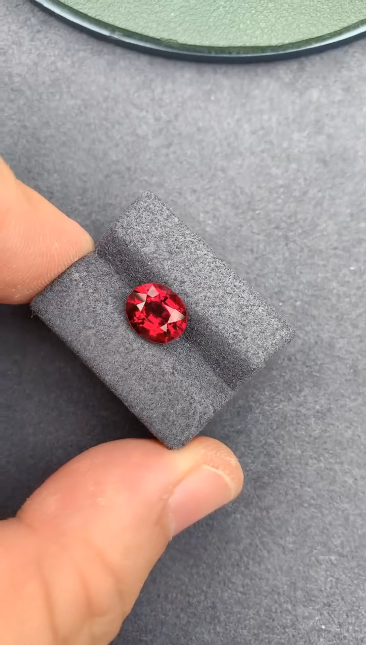 【闪购商品】碧玺裸石未镶嵌2.3ct  卢比来碧玺