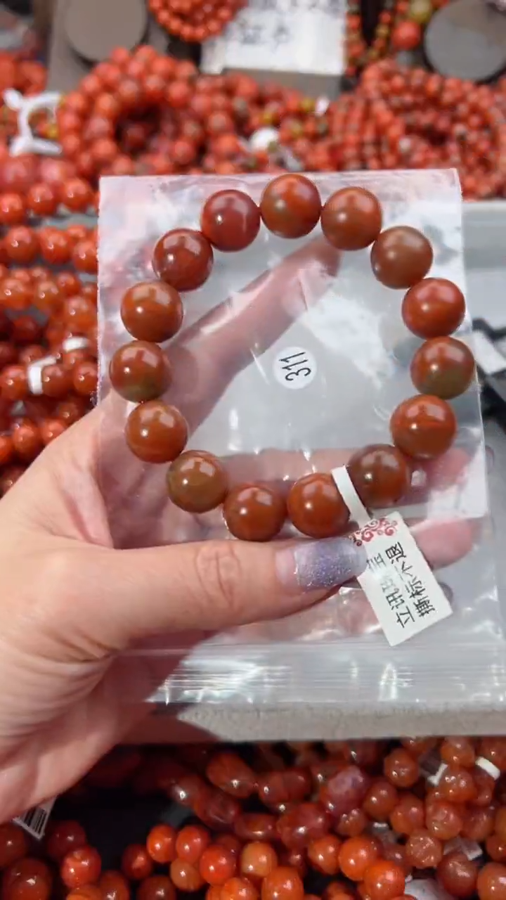 【闪购商品】南红玛瑙手串未镶嵌14+