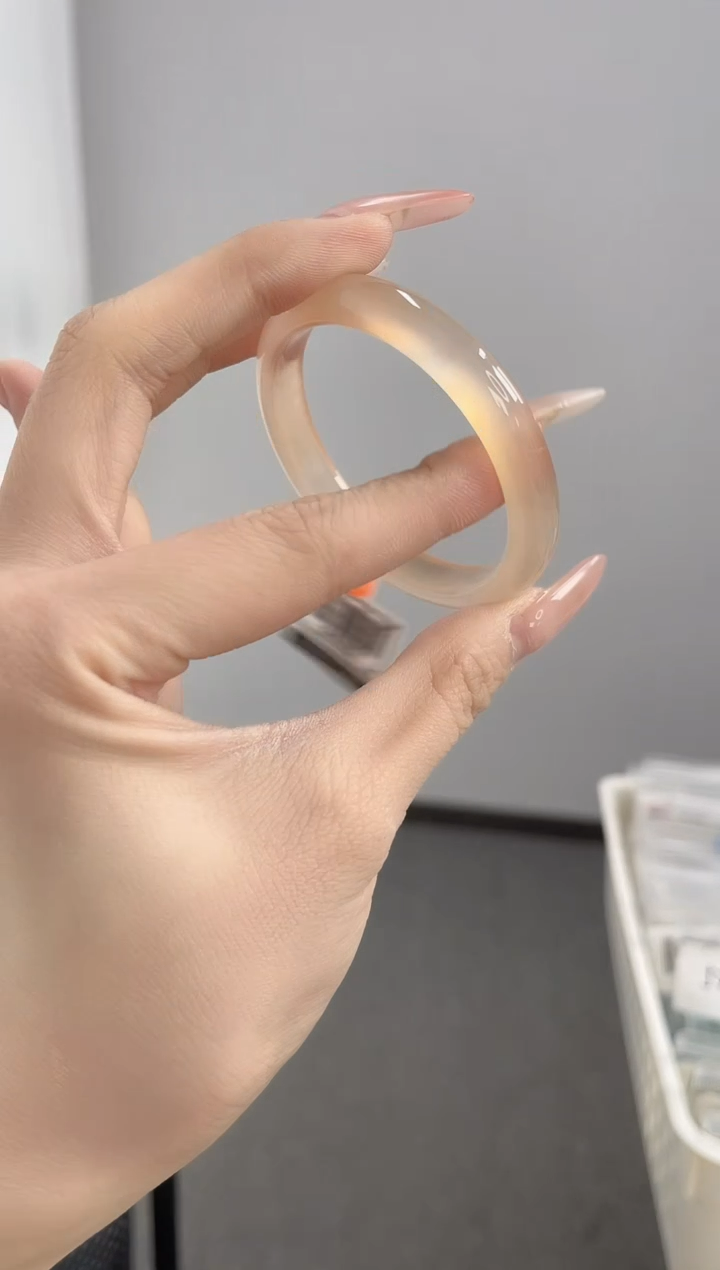 【闪购商品】玛瑙/玉髓手镯未镶嵌50圈