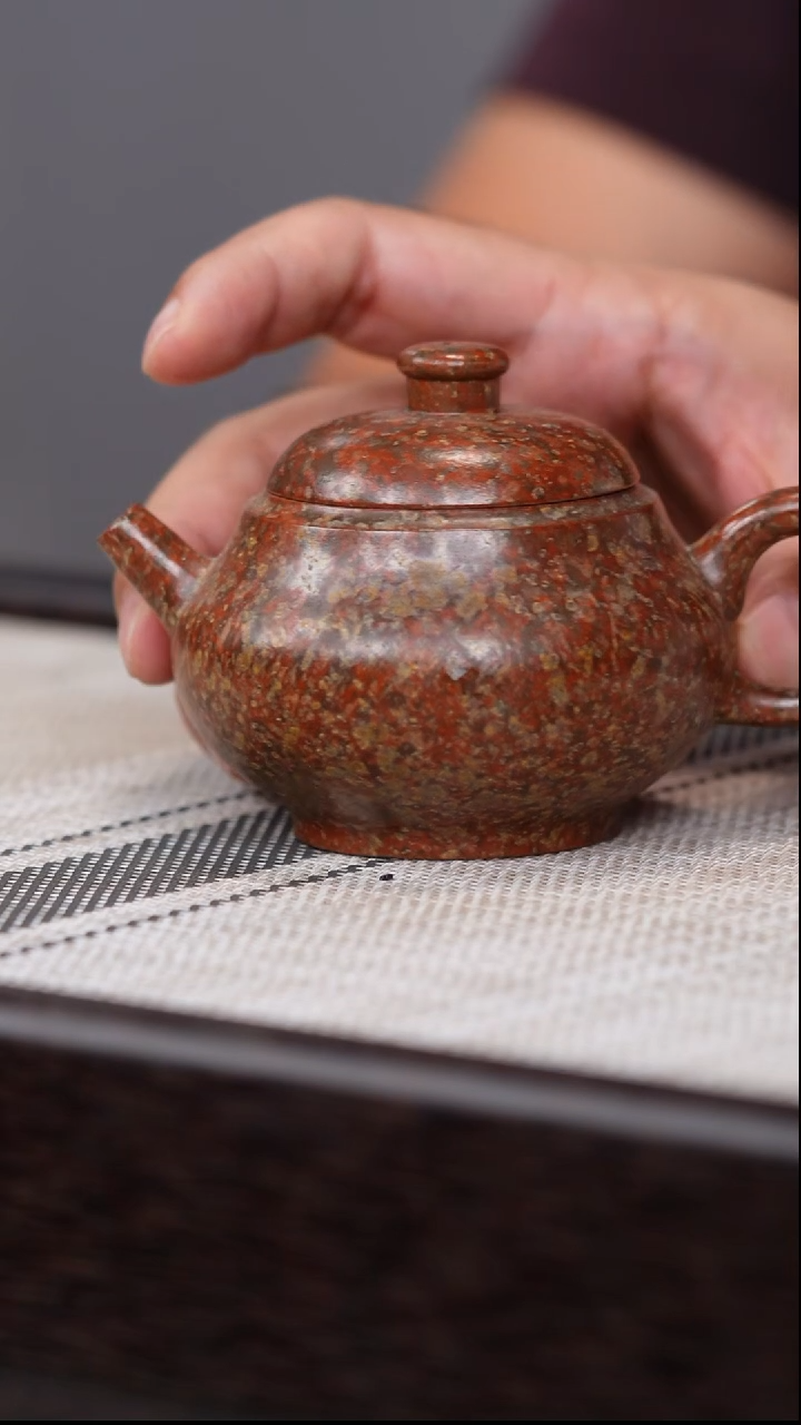 茶壶紫砂94       