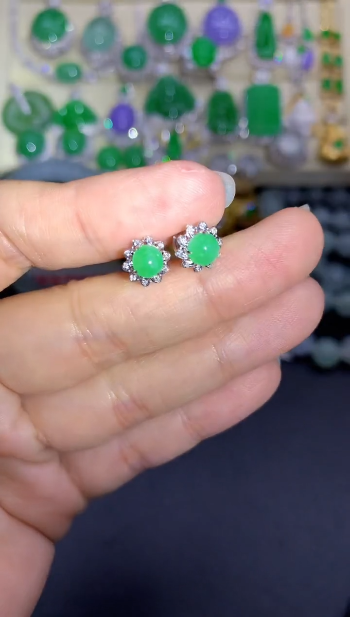 颈饰18K金镶嵌翡翠260-中国好珍宝