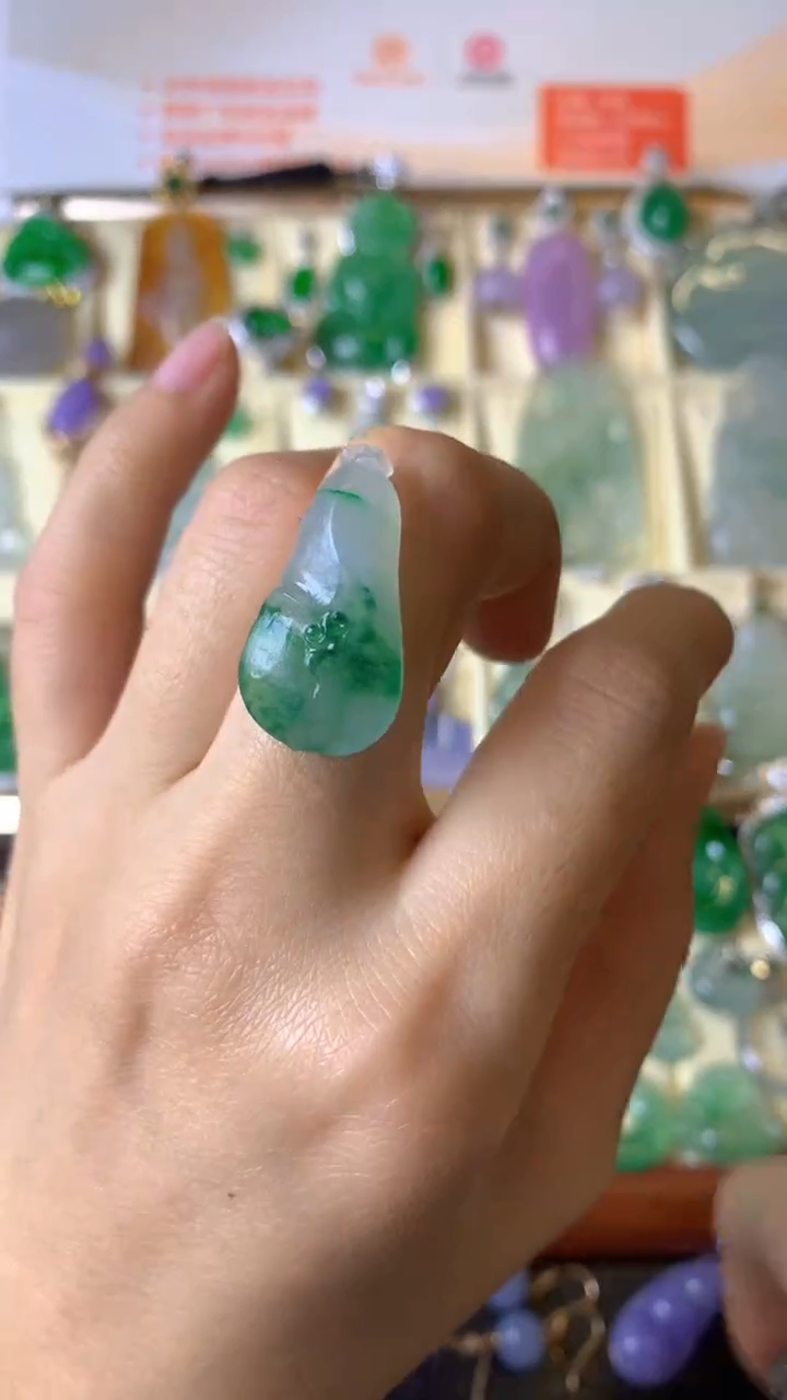 【闪购商品】定制翡翠未镶嵌毛货抛光
