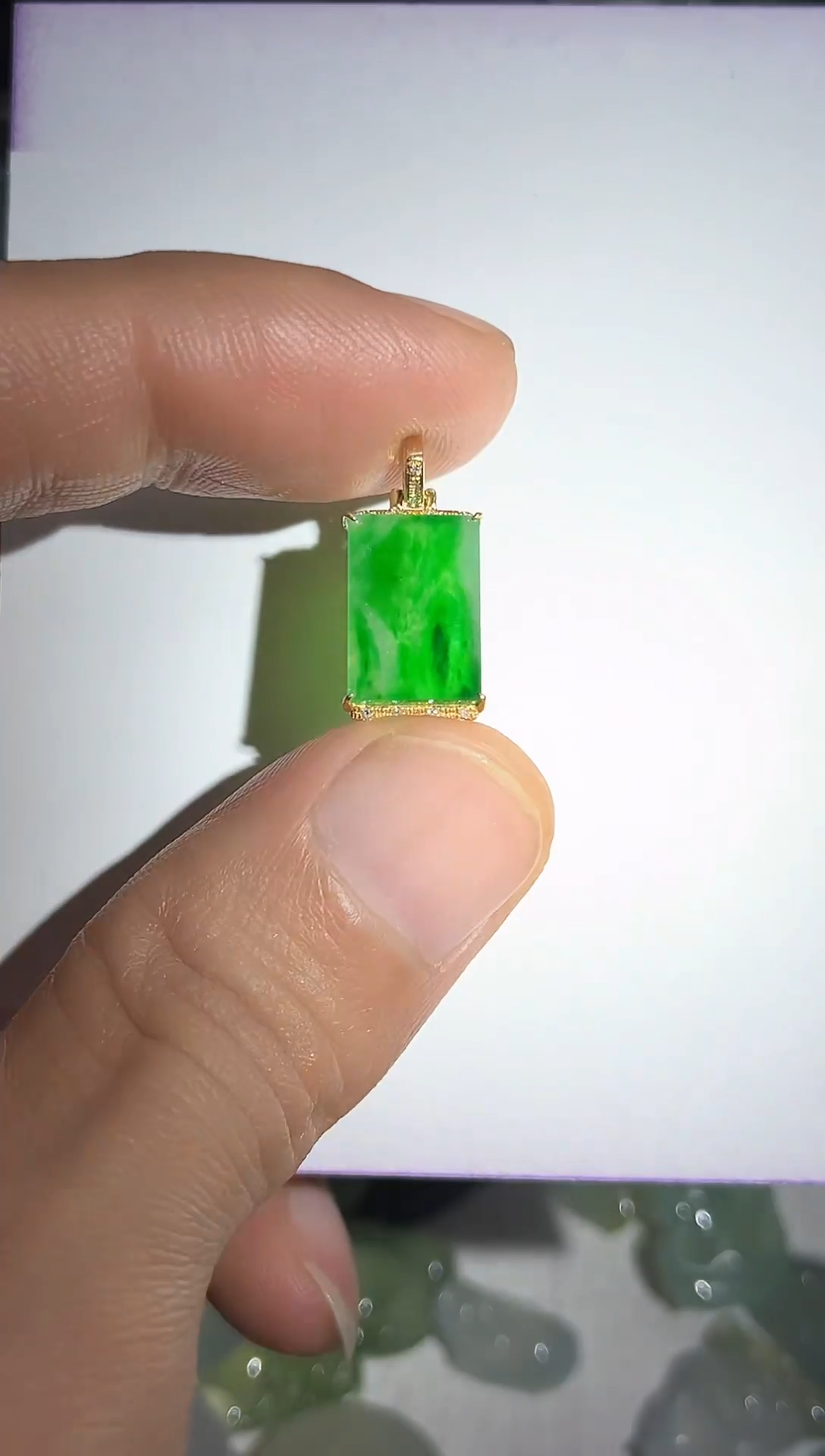 【闪购商品】翡翠颈饰18K金镶嵌天然缅甸A货翡翠吊坠