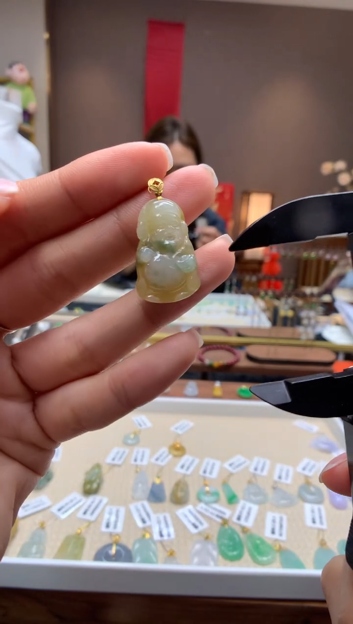 【闪购商品】翡翠颈饰18K金镶嵌财神