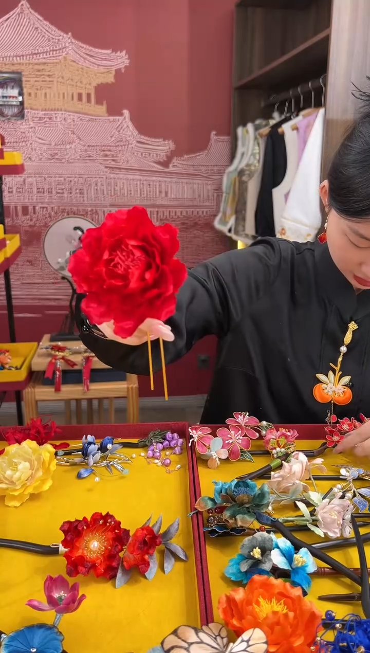 【闪购商品】刺绣非遗绒花（发饰）