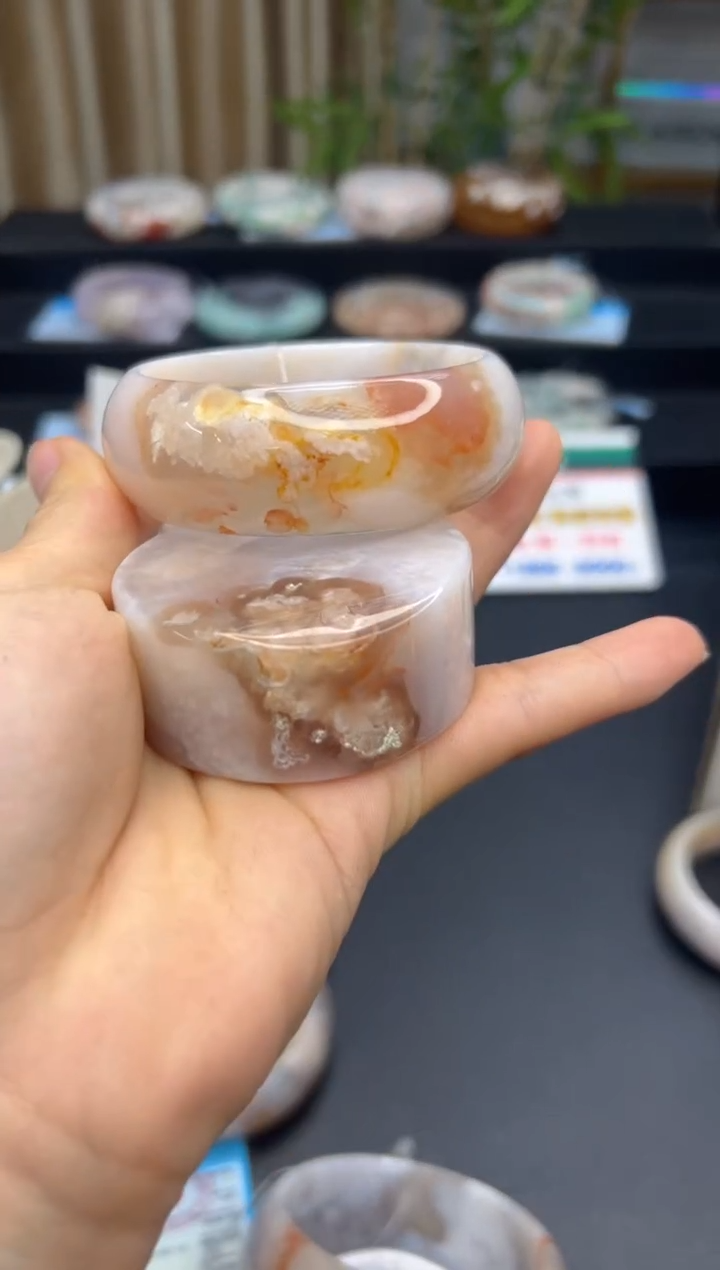 【闪购商品】石英质玉手镯未镶嵌A1340(55圈赠送镯心)