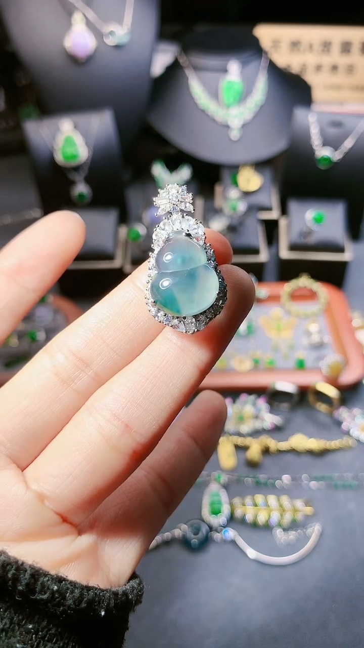 【闪购商品】翡翠颈饰银S925镶嵌吊坠