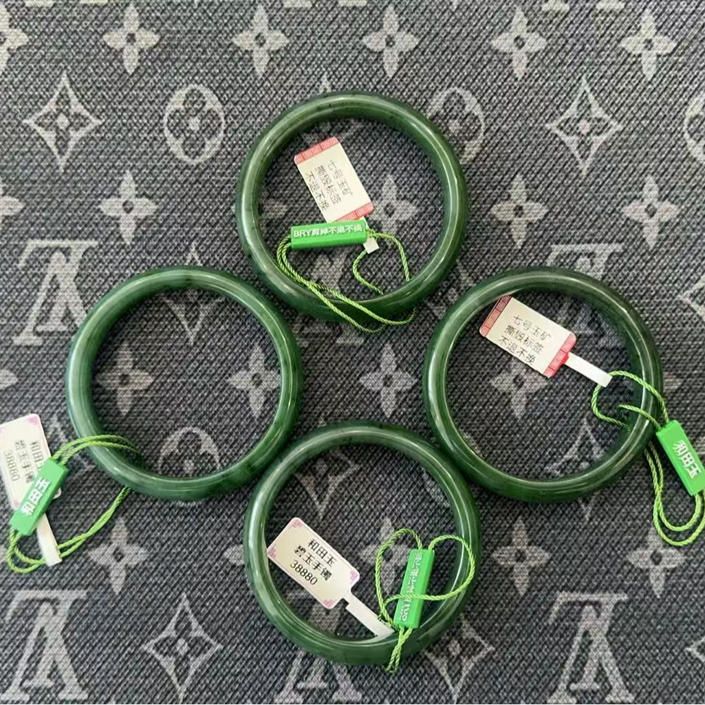 《李总专属抖音官方质检发货》正品碧玉和田玉手镯老坑料多样性发一