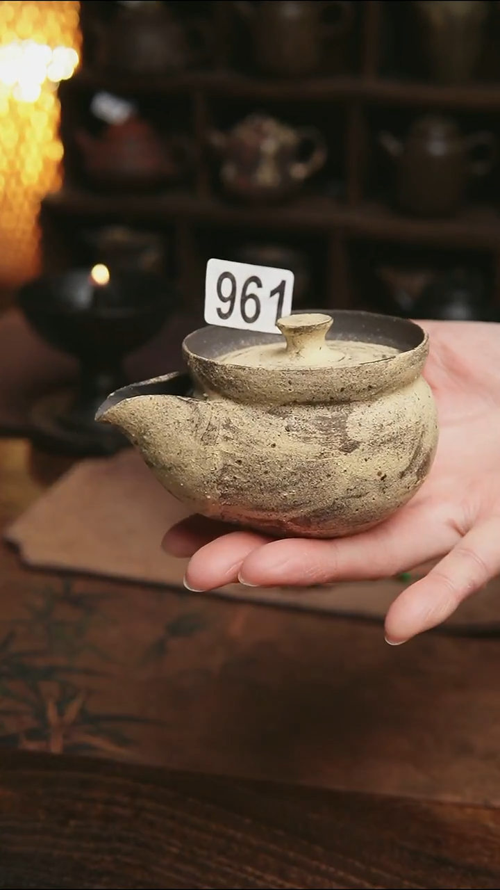 福利961号紫砂全手手抓壶120毫升