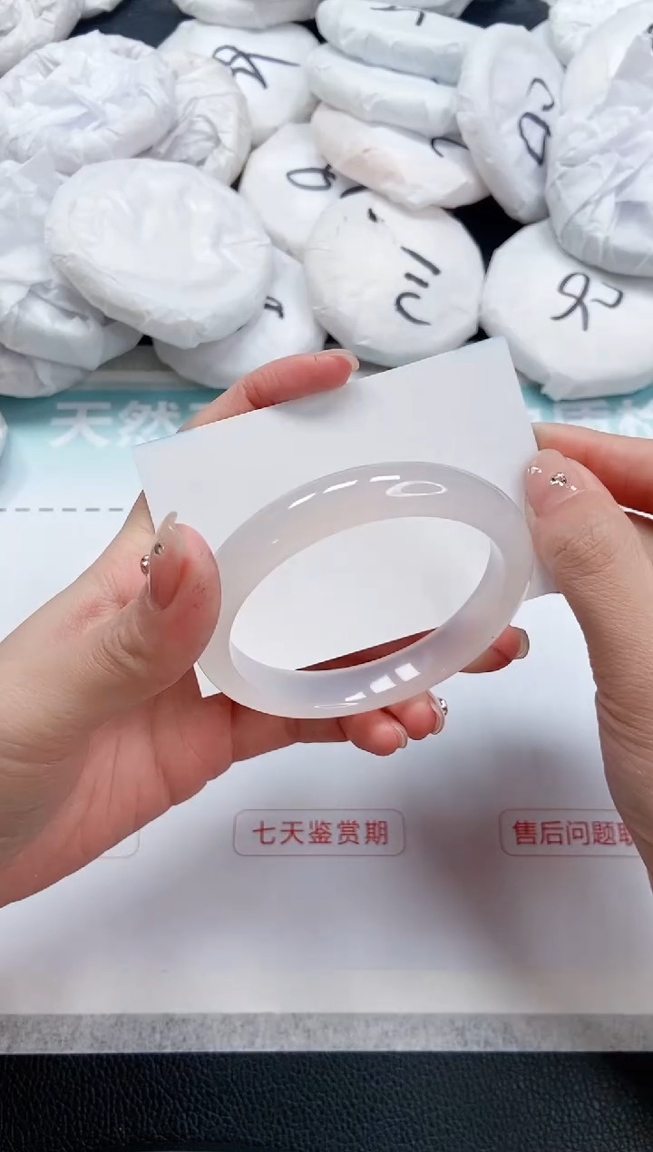 【闪购商品】石英质玉手镯未镶嵌 14L111-56