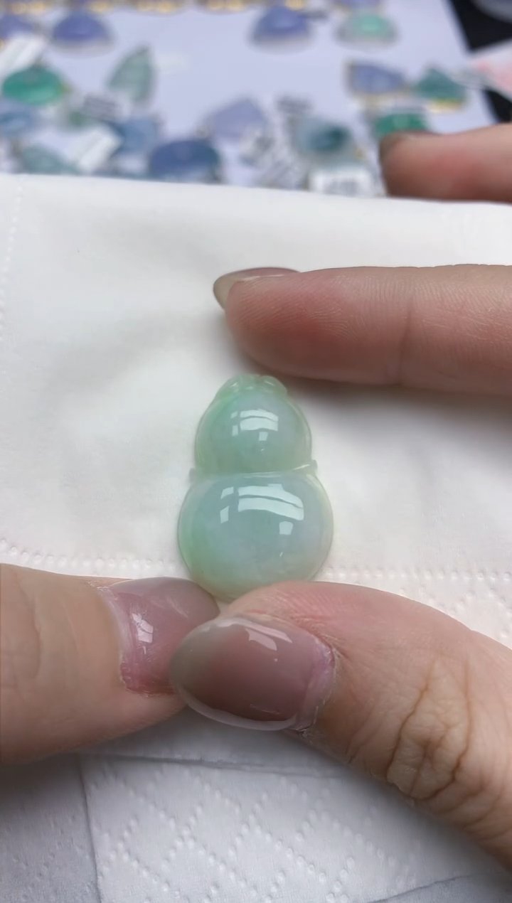 【闪购商品】翡翠颈饰未镶嵌天然翡翠A货