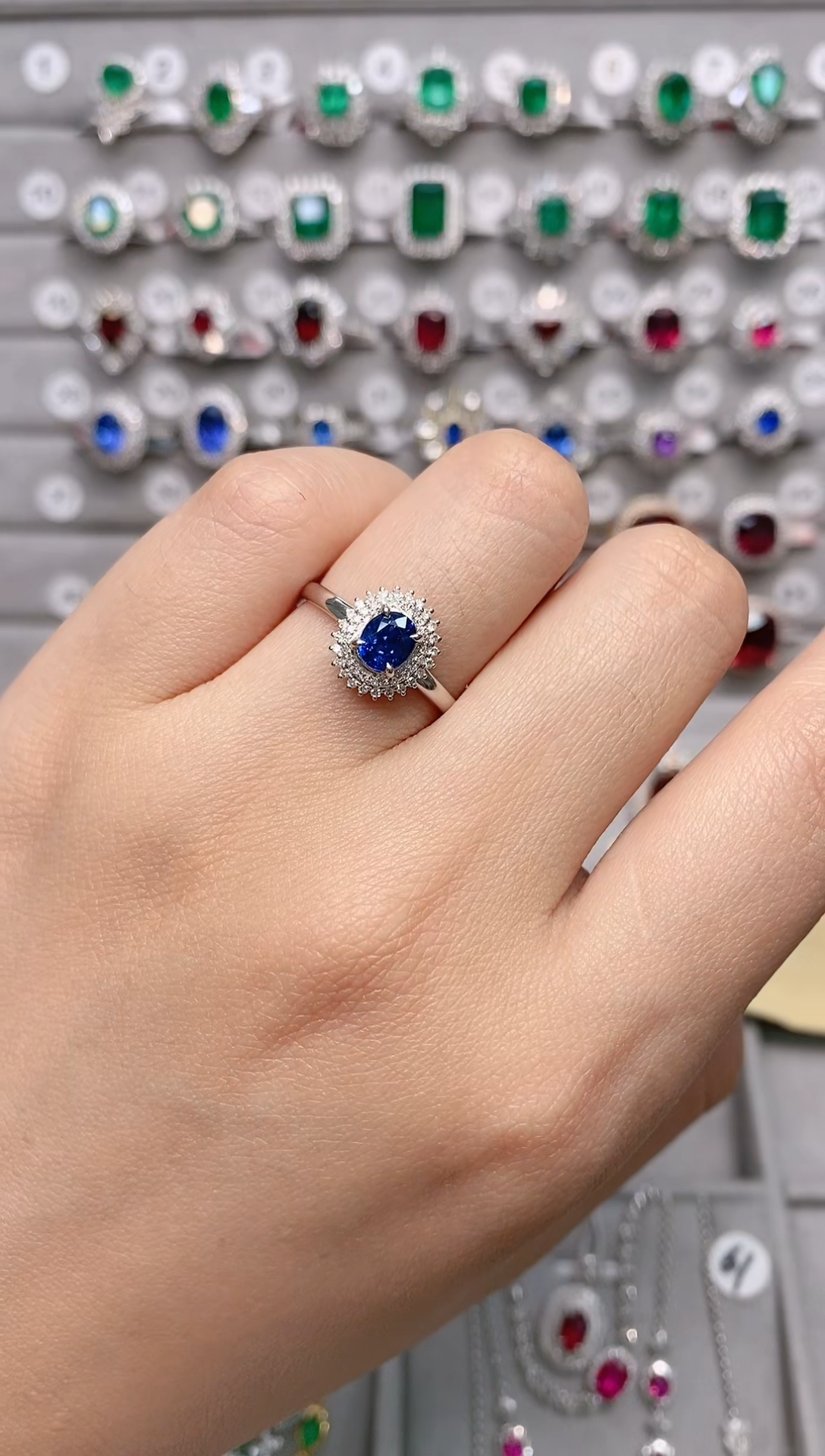 【闪购商品】蓝宝石18K金戒指18K金镶嵌·