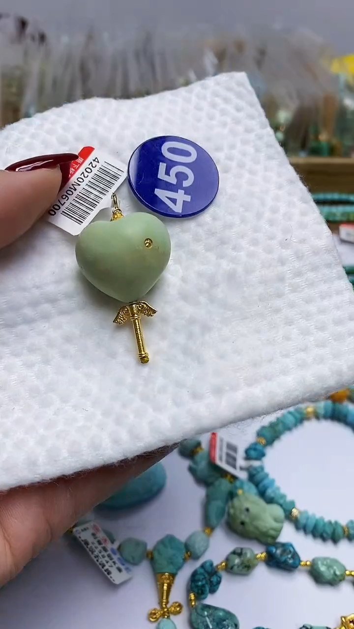 【闪购商品】绿松石雕刻件18K金镶嵌450